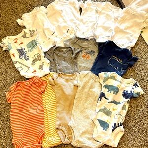 Baby onesies bundle - premie